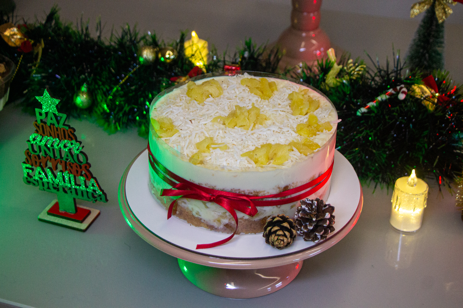 Bolo gelado de Abacaxi